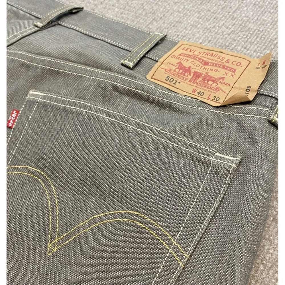 Vintage Levis 501 Jeans Mens 40x30 Gray Wash Straight Leg Distressed Denim Y2K